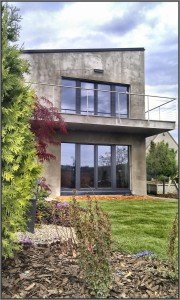 Moderní design RD, vyžaduje moderní okolí